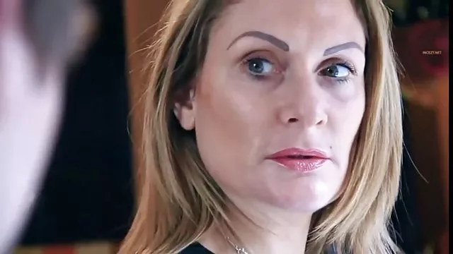 XXX hiçbir kayıt Busty kız eğlenceli aldatma sikis Lezbo