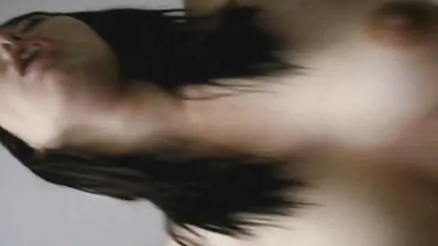 XXX hiçbir kayıt Gizlice büyük siyah horoz uvey kardes sikis sevdiğini biliyorum