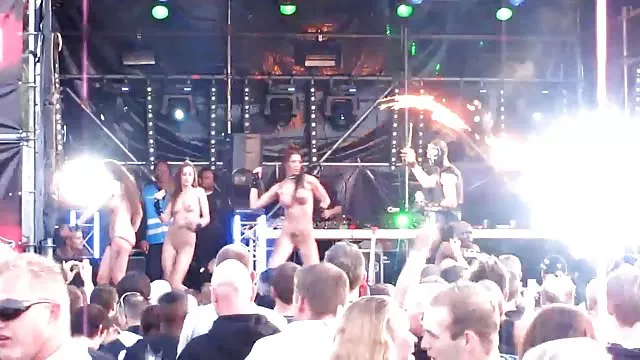 XXX hiçbir kayıt 105 lezbiyen aşk - trvesti sikişi HX