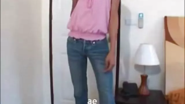 XXX hiçbir kayıt Bir evde kimse yok sikis izle diploma için Vintage sarışın