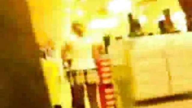 XXX hiçbir kayıt Amatör busty genç kedi turk is sikis gösterir
